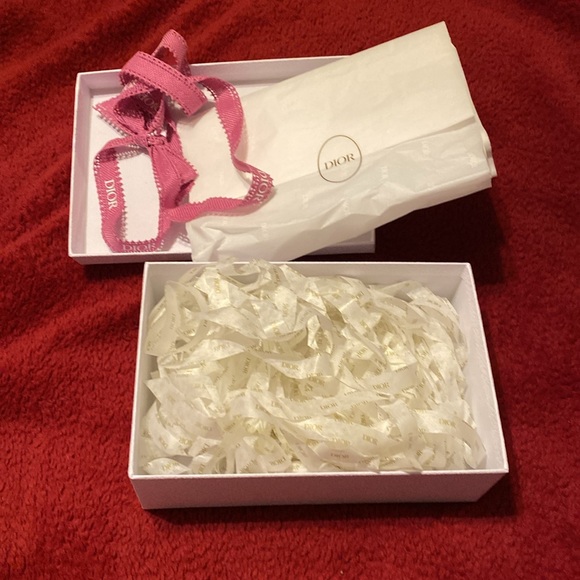 Dior Gift Box - Picture 2 of 2